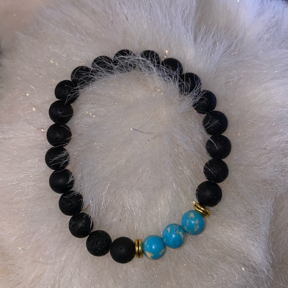 Bracelets - Picture 3 of 4